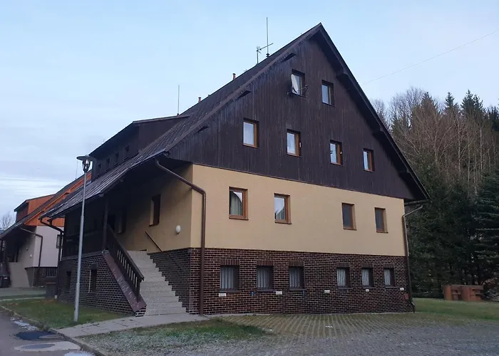 Depandance Marnet Sneznik Apartment